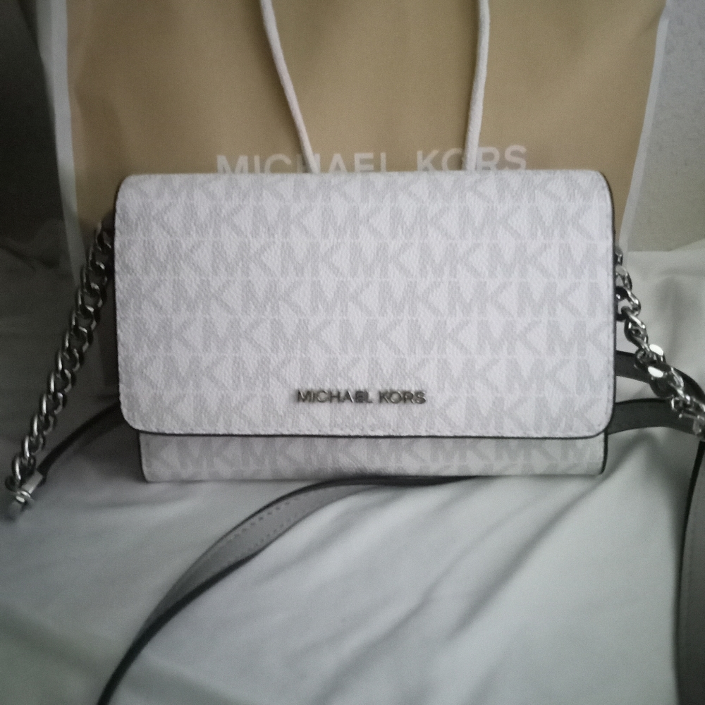 New crossbody MK